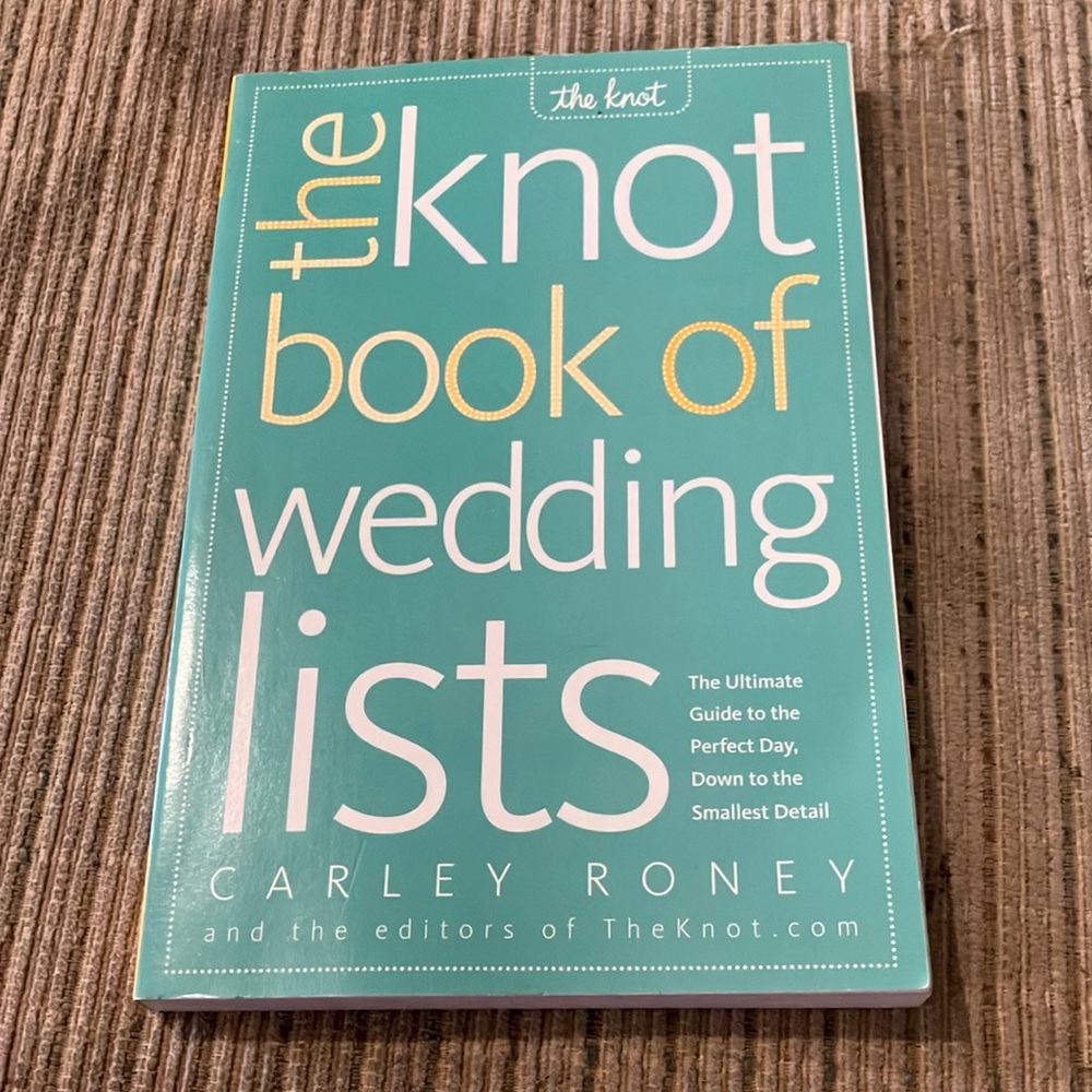 The Knot Wedding Lists Book
